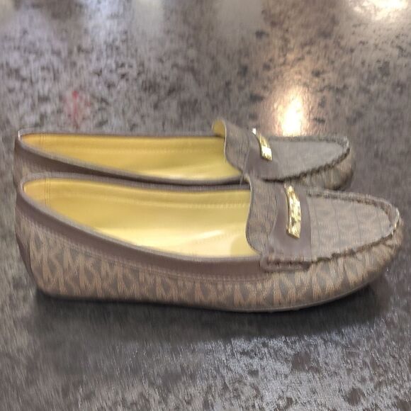 Michael Kors Brown Textured Leather Flats - Picture 3 of 6